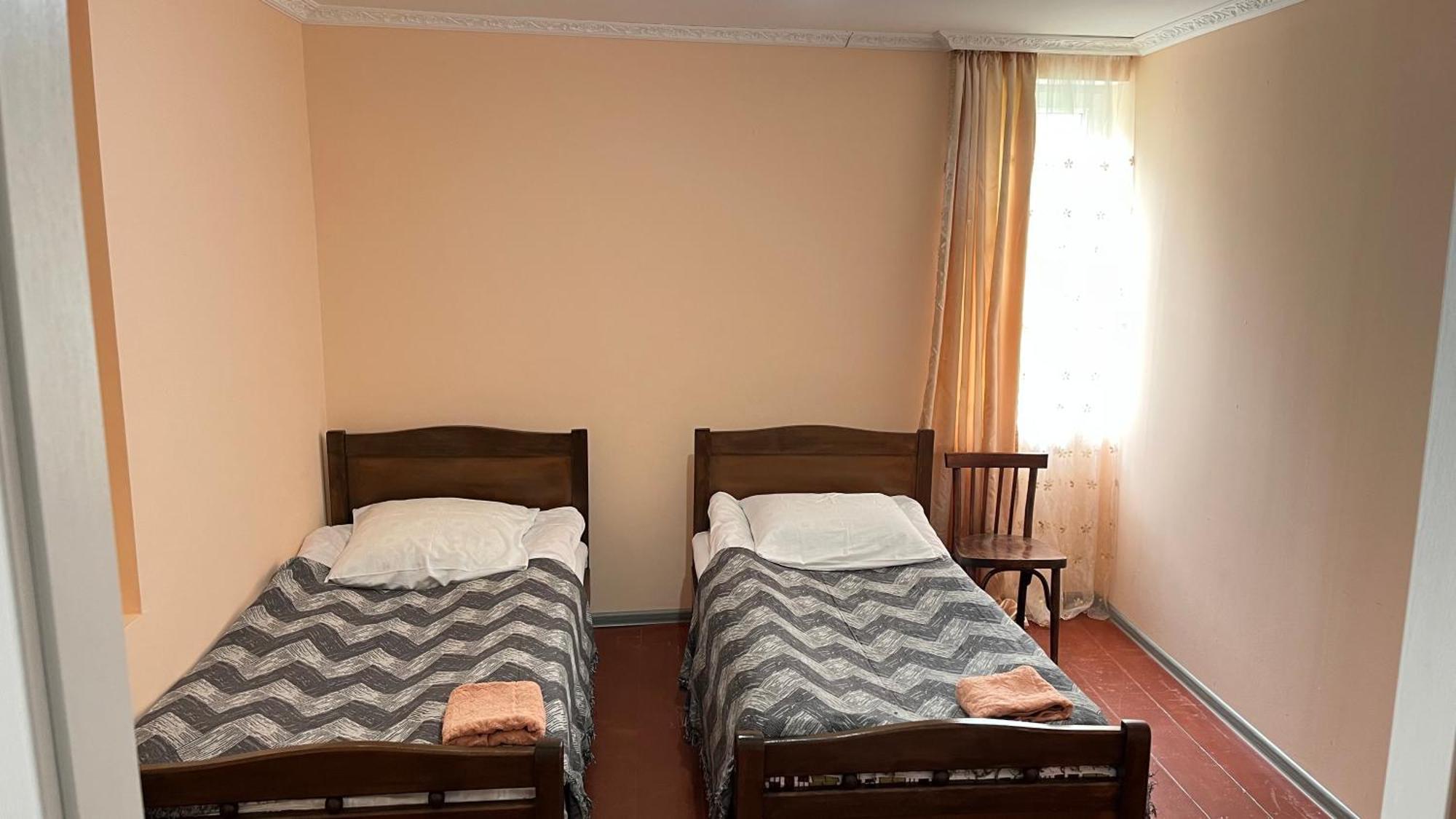 Ciuri'S Guesthouse Zhabeshi Eksteriør bilde