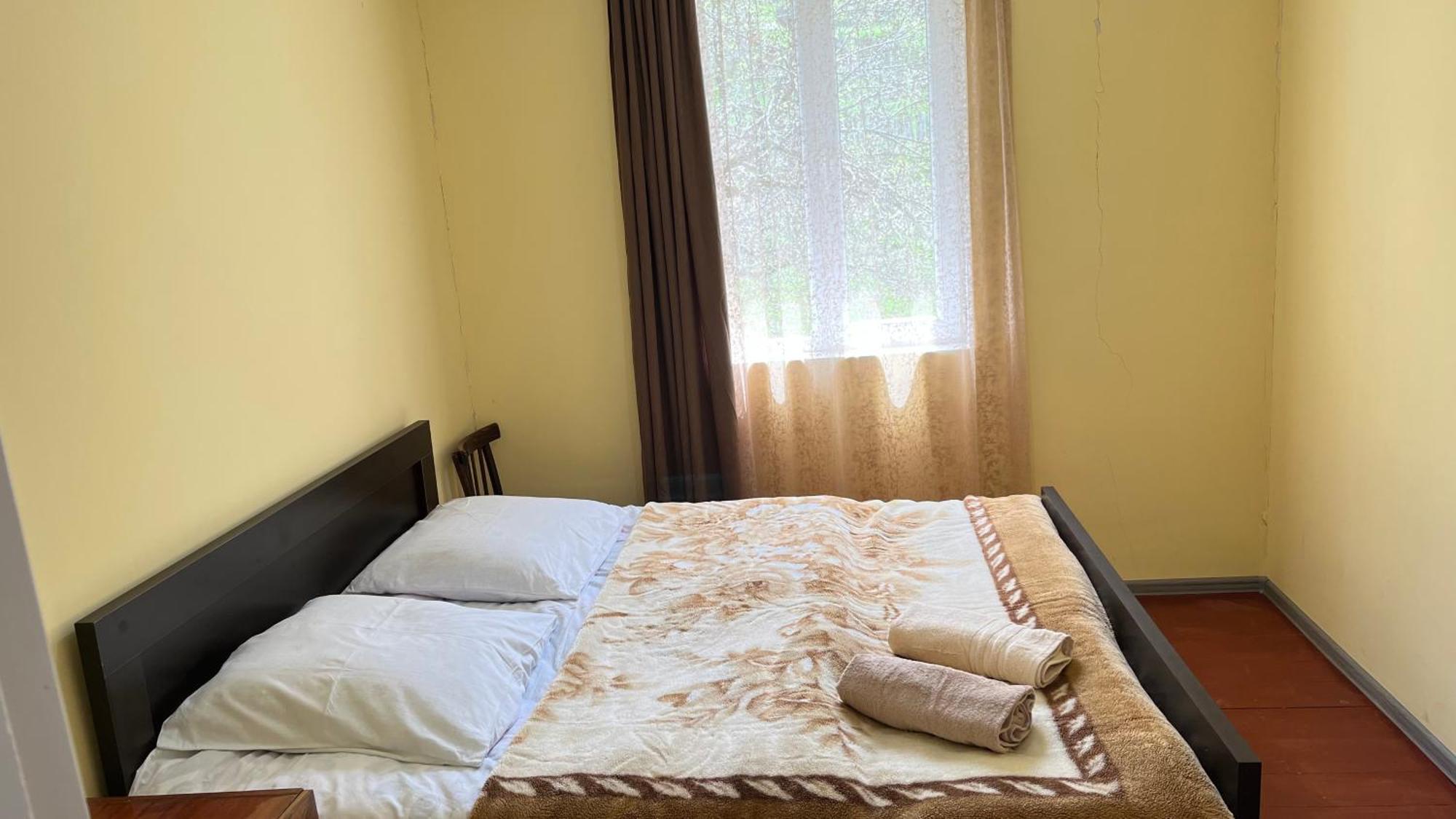 Ciuri'S Guesthouse Zhabeshi Eksteriør bilde